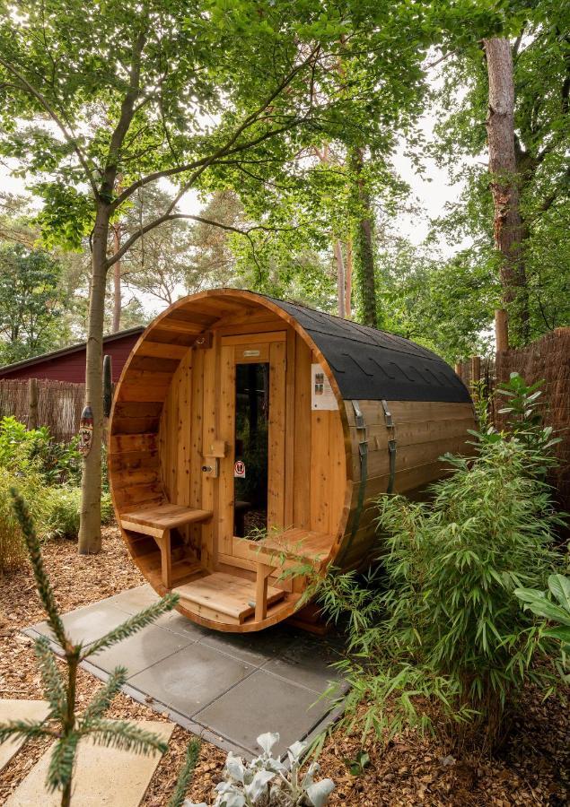 Zen-Bungalow No 4 Met Sauna En Hottub Rheezerveen Exterior photo