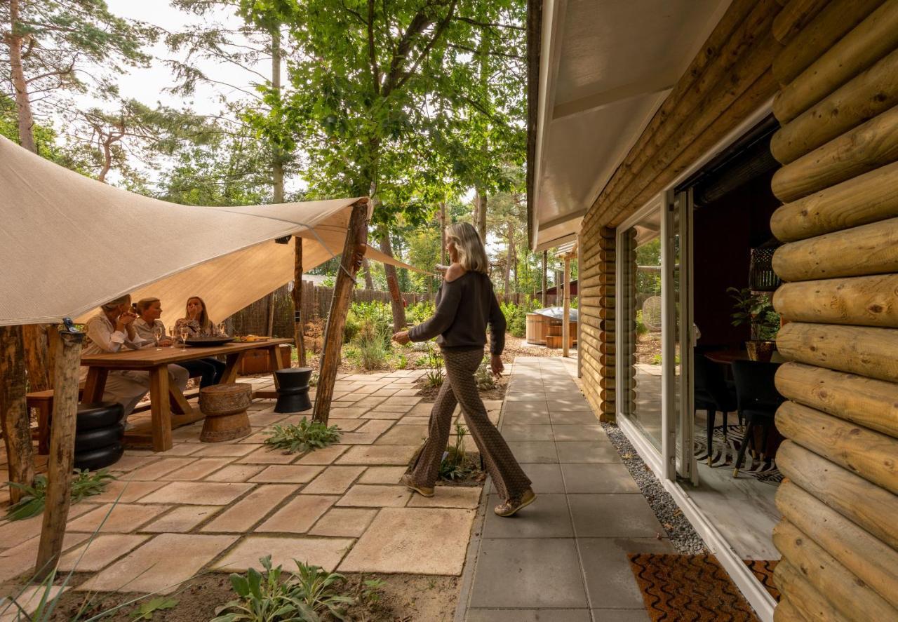 Zen-Bungalow No 4 Met Sauna En Hottub Rheezerveen Exterior photo