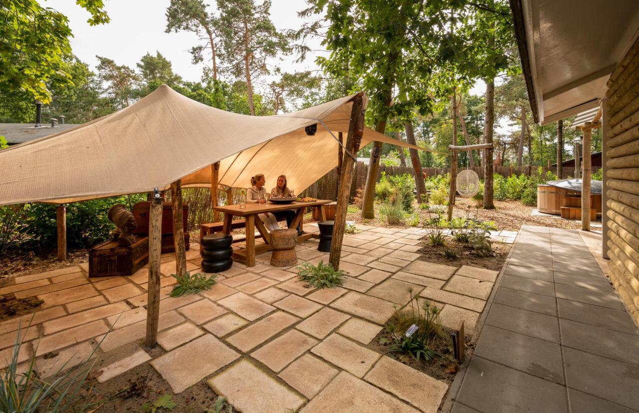 Zen-Bungalow No 4 Met Sauna En Hottub Rheezerveen Exterior photo
